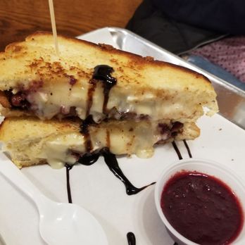Grilled Cheese Gallery - Queen Brie! - Ice Cream & Frozen Yogurt Near Me - St. Augustine, Florida