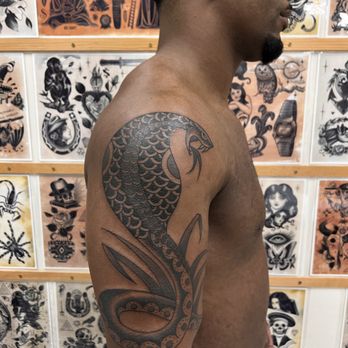 Mania Tattoos - Tattoo by Jesse E at Mania Tattoos - Tattoo Near Me - Milwaukee, Wisconsin Mania Tattoos - Tattoo by Jesse E at Mania Tattoos - Tattoo Near Me - Milwaukee, Wisconsin