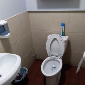 4 Hermanos Too - Clean bathrooms not trashy - Mexican Near Me - Chicago, Illinois