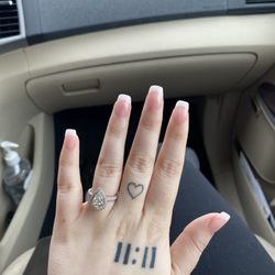 Sofi's Nails - Full set french tip