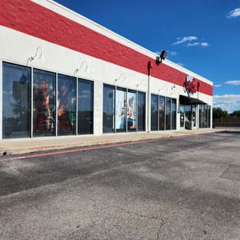 Guitar Center - Outside - Musical Instruments & Teachers Near Me - Farmers Branch, Texas Guitar Center - Outside - Musical Instruments & Teachers Near Me - Farmers Branch, Texas