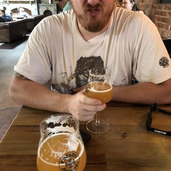 Kinsmen Brewing - Breweries Near Me - Milldale, Connecticut