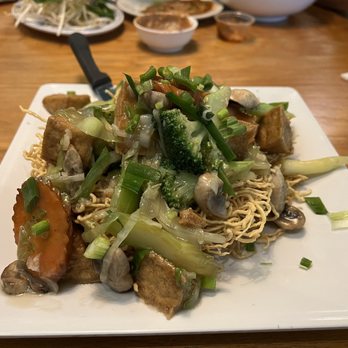 Viet Thai Cafe - crispy noodles - Thai Near Me - Orlando, Florida Viet Thai Cafe - crispy noodles - Thai Near Me - Orlando, Florida