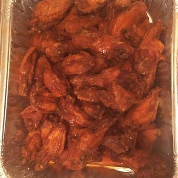 Dee Jay's Hoagie Shop - a tray of chicken wings - Pizza Near Me - Scranton, Pennsylvania Dee Jay's Hoagie Shop - a tray of chicken wings - Pizza Near Me - Scranton, Pennsylvania