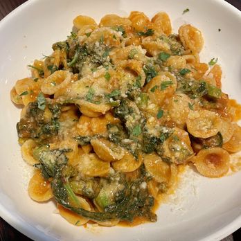 Il Ritrovo - Orecchiette con Le Rapé e Salsiccia: Sautéed rapini, garlic, chili paste, a light tomato glaze and pecorino. (Minus Italian sausage). - Pizza Near Me - Sheboygan, Wisconsin Il Ritrovo - Orecchiette con Le Rapé e Salsiccia: Sautéed rapini, garlic, chili paste, a light tomato glaze and pecorino. (Minus Italian sausage). - Pizza Near Me - Sheboygan, Wisconsin