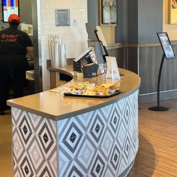 Habit Burger & Grill - Burgers Near Me - Rowland Heights, California