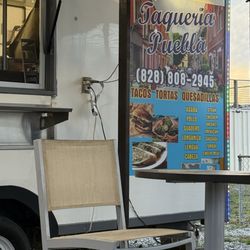 Taqueria Puebla - Outside the truck