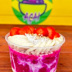 Brazuca Acaí - Pitaya dragon fruit bowl