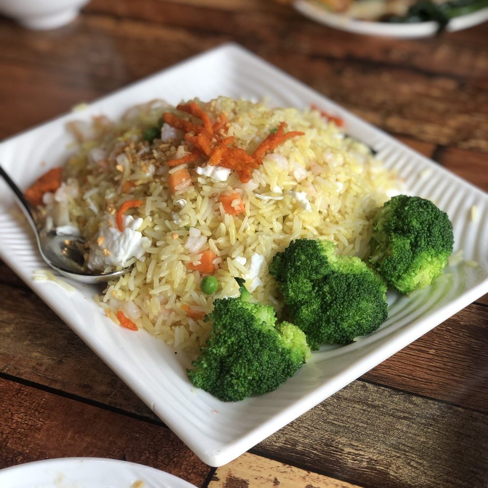 New Fusion Restaurant - Seafood fried rice - Chinese Near Me - Aurora, Ontario New Fusion Restaurant - Seafood fried rice - Chinese Near Me - Aurora, Ontario