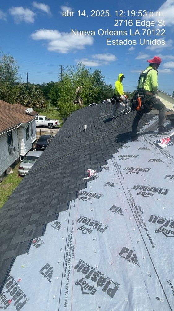 Slide of Oseguera  Construcción