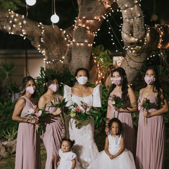 Spinning Web Florist - Bride & Bridesmaids Bouquets - Florists Near Me - Honolulu, Hawaii Spinning Web Florist - Bride & Bridesmaids Bouquets - Florists Near Me - Honolulu, Hawaii