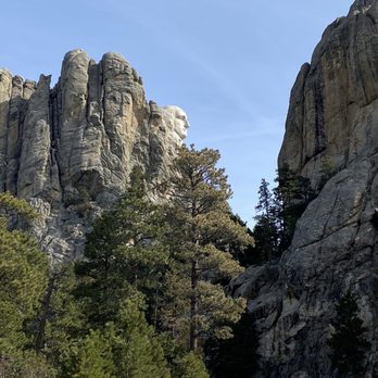 Mount Rushmore National Memorial - Landmarks & Historical Buildings Near Me - Keystone, South Dakota