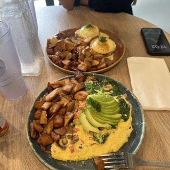 Aloha Stacks - The Avocado Omelette w/out cheese & Canadian Bacon Benedict - Breakfast & Brunch Near Me - Whittier, California