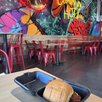 Dave's Hot Chicken - Halal Near Me - Phoenix, Arizona