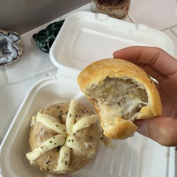 Stuffed Bagels - Noms - Bagels Near Me - Stoughton, Wisconsin