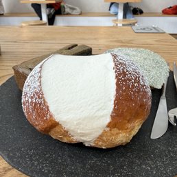 cream bun cream bun