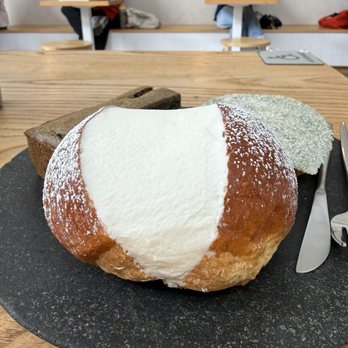 Modu Cafe - cream bun - Coffee & Tea Near Me - Los Angeles, California Modu Cafe - cream bun - Coffee & Tea Near Me - Los Angeles, California