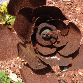 Solomon's Castle - rusty rose - Tours Near Me - Ona, Florida Solomon's Castle - rusty rose - Tours Near Me - Ona, Florida
