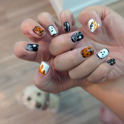 K Nail Bar - Went in for the first time for   Hollween nails !!  I love the design and can wait to get Christmas nails done here also.