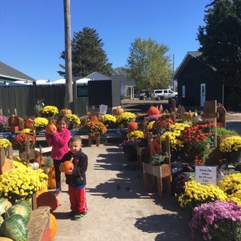 Blake's Big Apple - Fruits & Veggies Near Me - Armada, Michigan Blake's Big Apple - Fruits & Veggies Near Me - Armada, Michigan