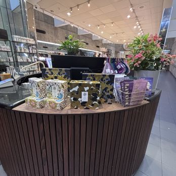 Suki's Salons - Skin Care Near Me - Vancouver, British Columbia Suki's Salons - Skin Care Near Me - Vancouver, British Columbia