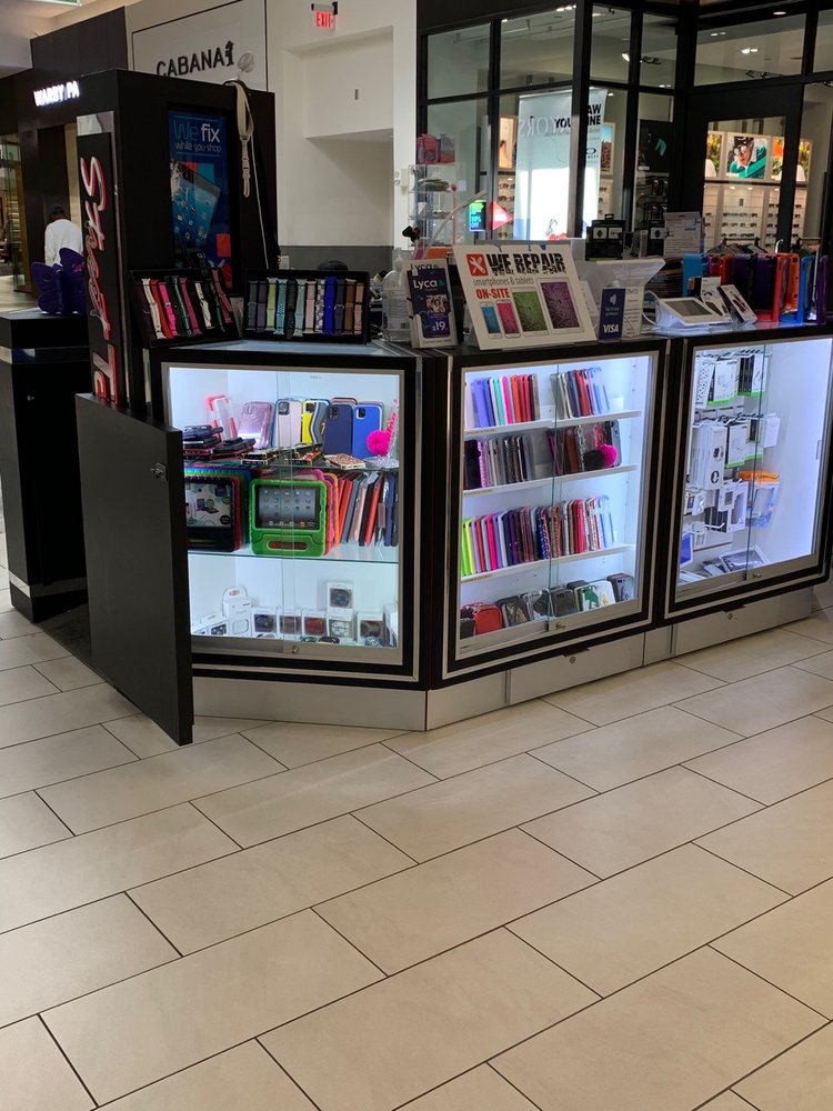 STREET TALK Updated September 2024 6000 Glades Rd, Boca Raton