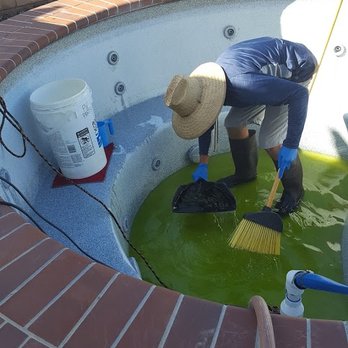 West Coast Pool Cleaning - David Cleaning The Spa - Pool Cleaners Near Me