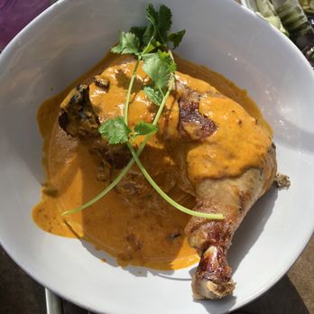 Queen Violet WeHo - Khao soi curry chicken - Chinese Near Me - West Hollywood, California Queen Violet WeHo - Khao soi curry chicken - Chinese Near Me - West Hollywood, California