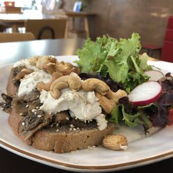 Café Aberto - Vegan mushroom & cashew cheese open faced sandwich with salad