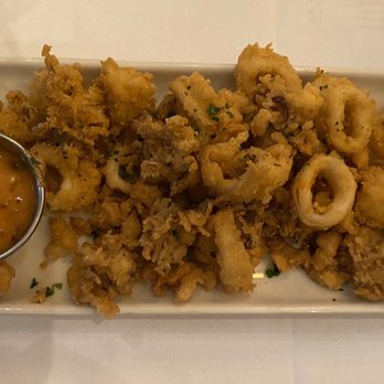 Harry & Izzy's - Calamari w/ sweet chili sauce - Steakhouses Near Me - Indianapolis, Indiana