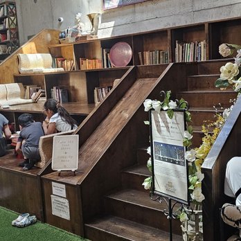 Gäbi Cake - Adorable "loft" nook. Kick your shoes off and pop a squat. - Bakeries Near Me - Las Vegas, Nevada Gäbi Cake - Adorable "loft" nook. Kick your shoes off and pop a squat. - Bakeries Near Me - Las Vegas, Nevada