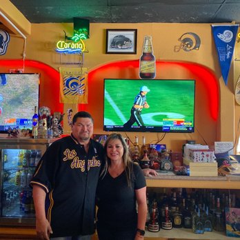 La Fonda Bar Grill - Antonio and Claudia - Bars Near Me - El Centro, California