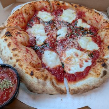 Solamente Pizza - Margherita pizza with marinara dip - Pizza Near Me - Las Vegas, Nevada Solamente Pizza - Margherita pizza with marinara dip - Pizza Near Me - Las Vegas, Nevada