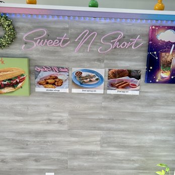 Sweet N' Short Tapioca Tea - Indoor sign - Ice Cream & Frozen Yogurt Near Me - Everett, Washington Sweet N' Short Tapioca Tea - Indoor sign - Ice Cream & Frozen Yogurt Near Me - Everett, Washington
