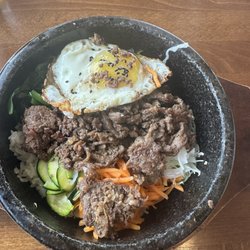 Le Saigon - Hot pot Hot Stone Bowl Bibimbap