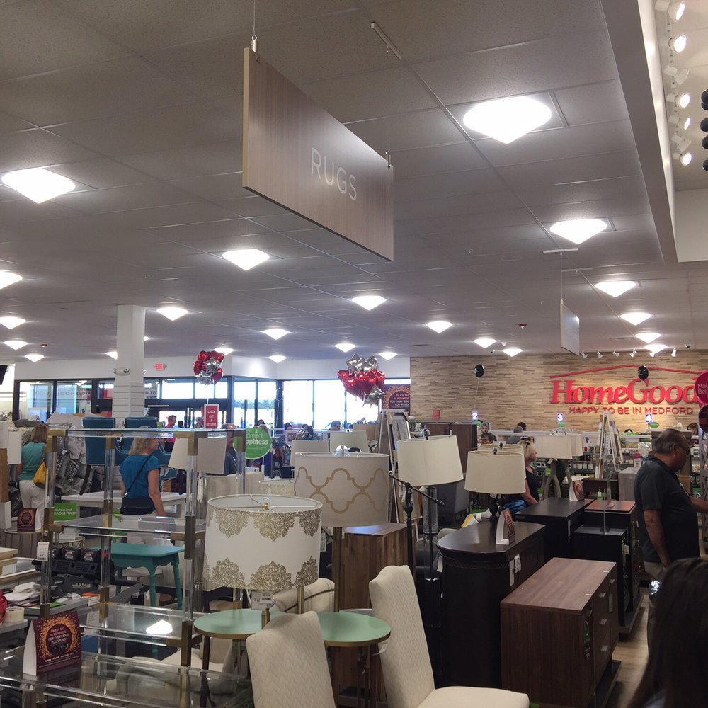 HomeGoods - Home Decor Near Me - Medford, Oregon