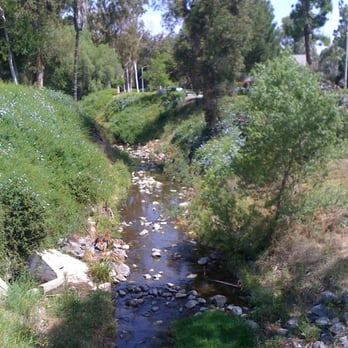 Acacia Park - Parks Near Me - Fullerton, California