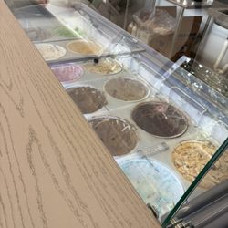 The Ice Cream Garage - Great selection
