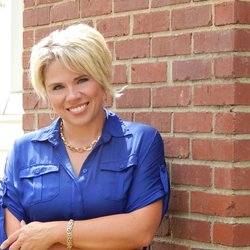 Twofold Marketing - Heidi Aycock - Lead of Community Marketing, Business Management, & Social Media