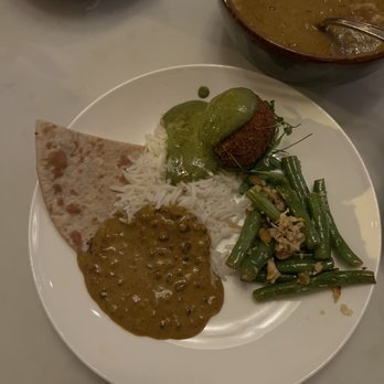 ROOP Chicago Innovative Indian Restaurant & Cocktail Bar - Rooh Dal, Roti, Jackfruit Vegan Balls with Cilantro sauce and Foogat Green Beans - Indian Near Me - Chicago, Illinois