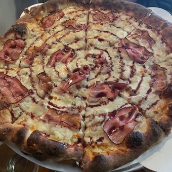 Wheated - Vinegar Hill Pizza with bacon added - Pizza Near Me - Brooklyn, New York