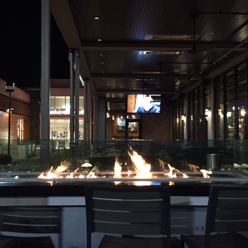 Maggie McFly's - Nice fire pit in the outdoor seating area - New American Near Me - Virginia Beach, Virginia