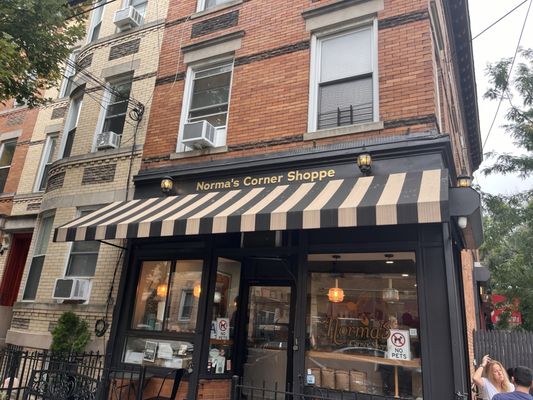 Norma's Corner Shoppe by null