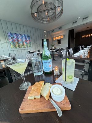 Local 11ten Food | Wine by null