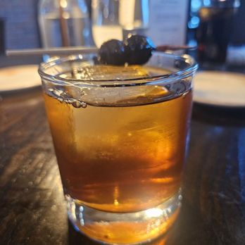Harpoon Willy's - Maple Walnut Old Fashioned - Barbeque Near Me - Robbinsville Township, New Jersey