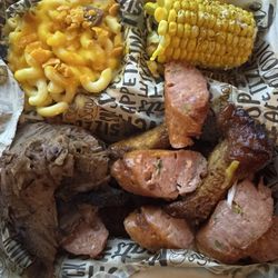 Slyderz Grill - BBQ sampler
