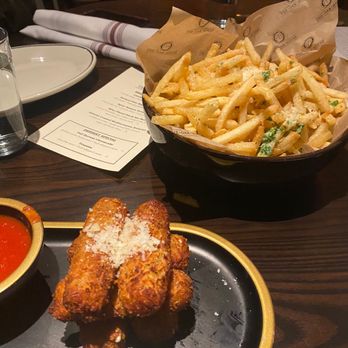 The Oak House - truffle fries and mozzarella sticks - Wine Bars Near Me - Oradell, New Jersey