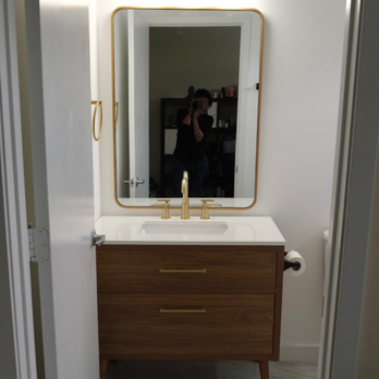 Capmire Projects - Guest bath after! - General Contractors Near Me - Houston, Texas