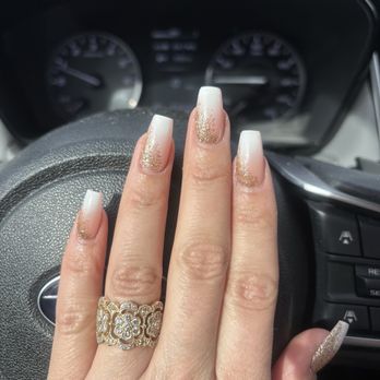 Demure Nails & Spa - Nail Salons Near Me - San Dimas, California