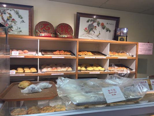 Diamond Bakery 21 Photos 17 Reviews Bakeries 101 111 3 Avenue Se Calgary Ab Phone Number